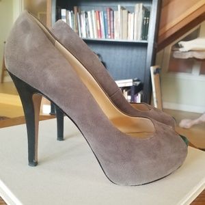 LaFenice Venezia size 8 suede heels
